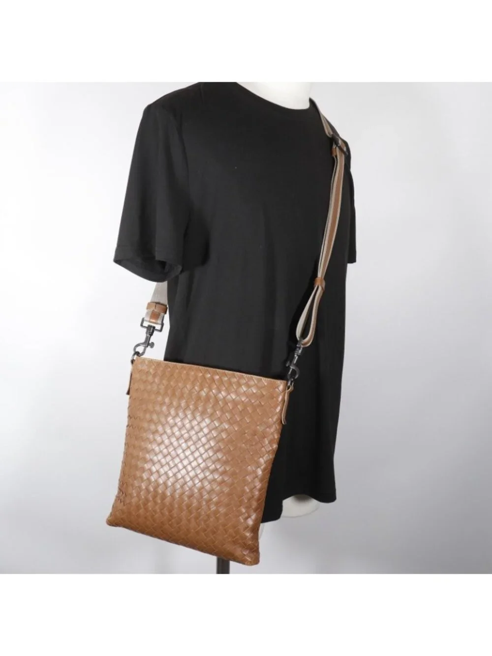 Bottega Veneta Intrecciato Leather Brown Shoulder Bag